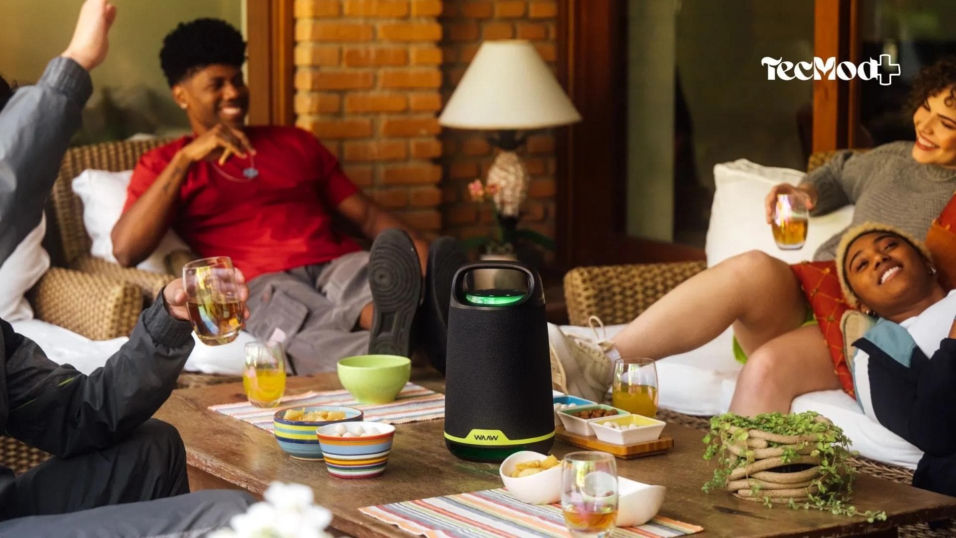 WAAW Boom 200 vale a pena? Análise da caixa de som portátil assinada por Alok