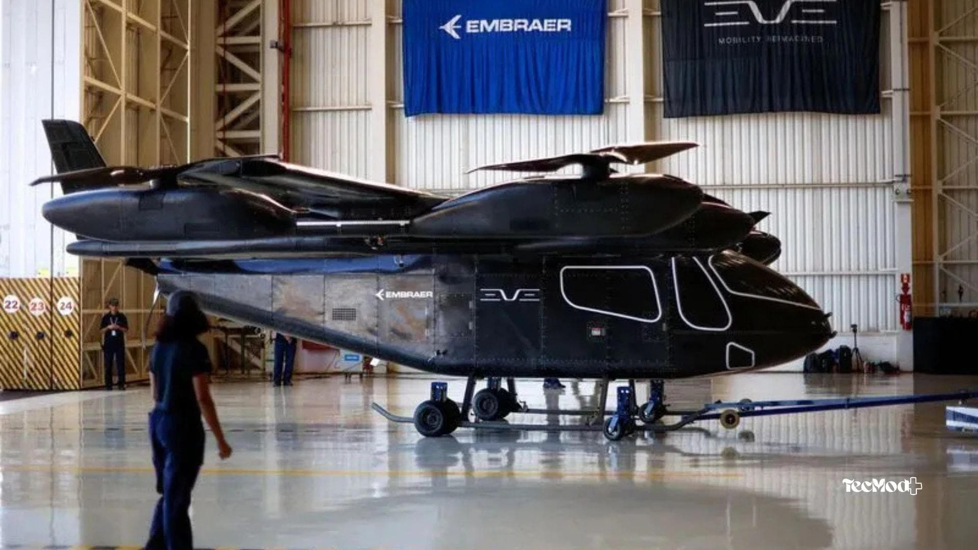 Eve, da Embraer, realiza primeiro voo de protótipo de “carro voador” e impulsiona ações EMBJ3