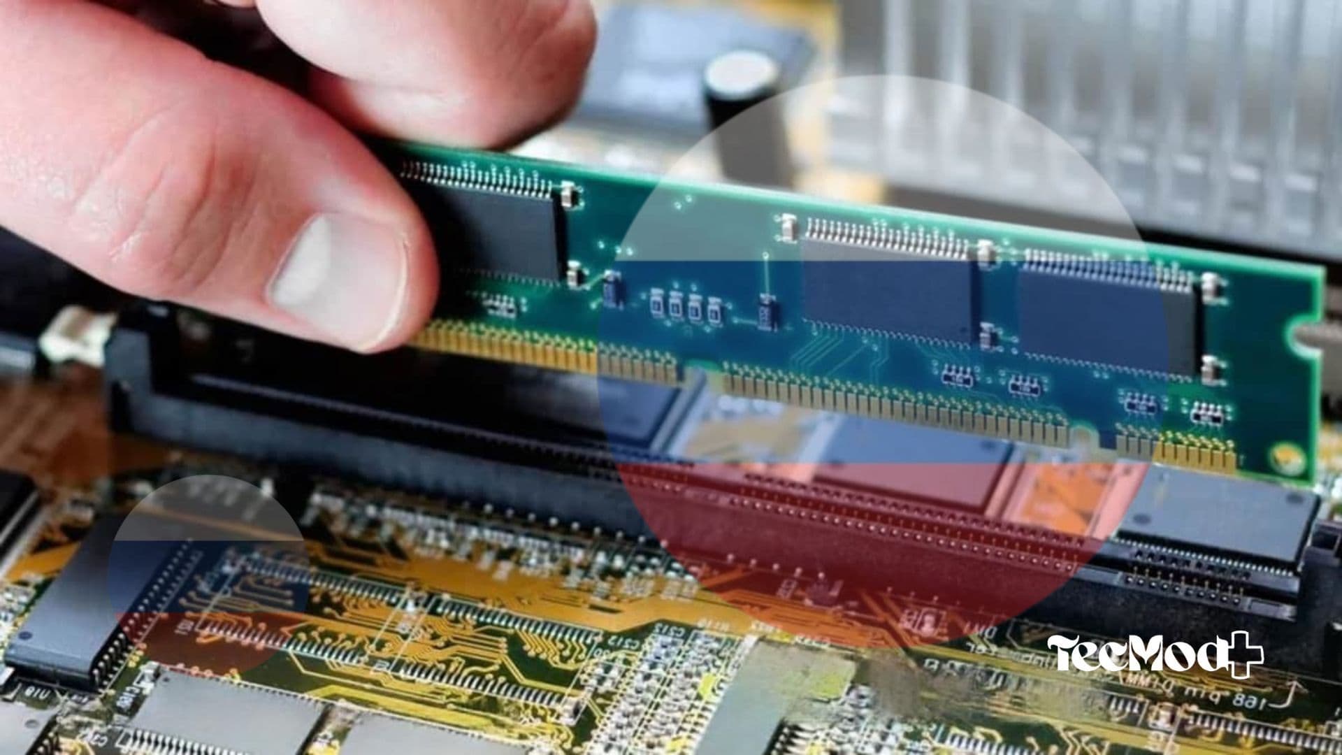 Russos criam memória RAM "caseira" soldando chips para driblar escassez e preços altos